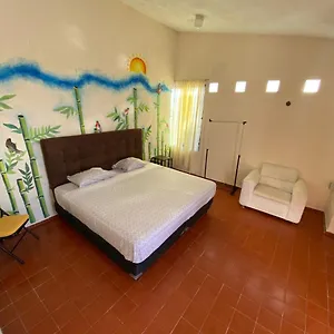 Pensión Casa Bugambilias Cancún